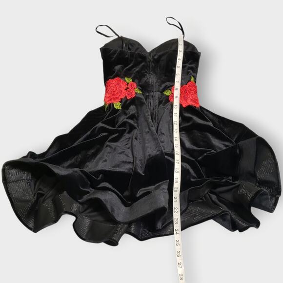Gothic Black Velvet Red Rose Structured Mini Dress Sz 0 Y2K Dark Romance Prom - Picture 13 of 14